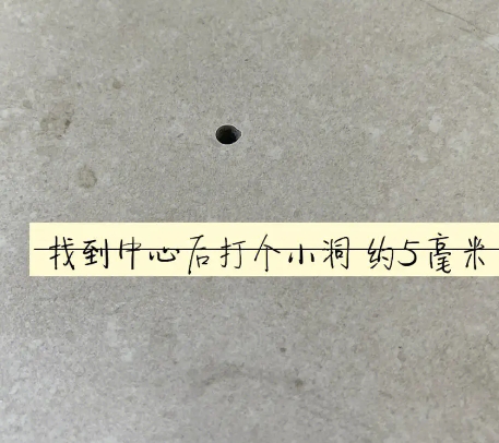 正阳瓷砖空鼓维修公司专业解答在瓷砖铺贴过程中，如果砂料搅拌不均匀，将会带来以下问题